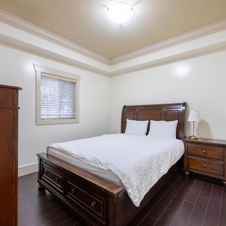 Francis Home Hotel 福来顺家庭宾馆 Richmond Exteriör bild